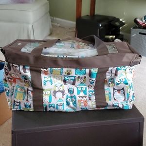 Thirty One medium utility tote with lid